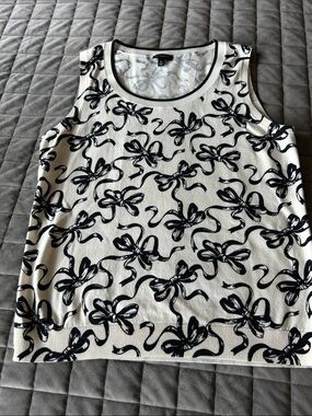 Talbots Black & White Bow-Print Scoop Neck Tank